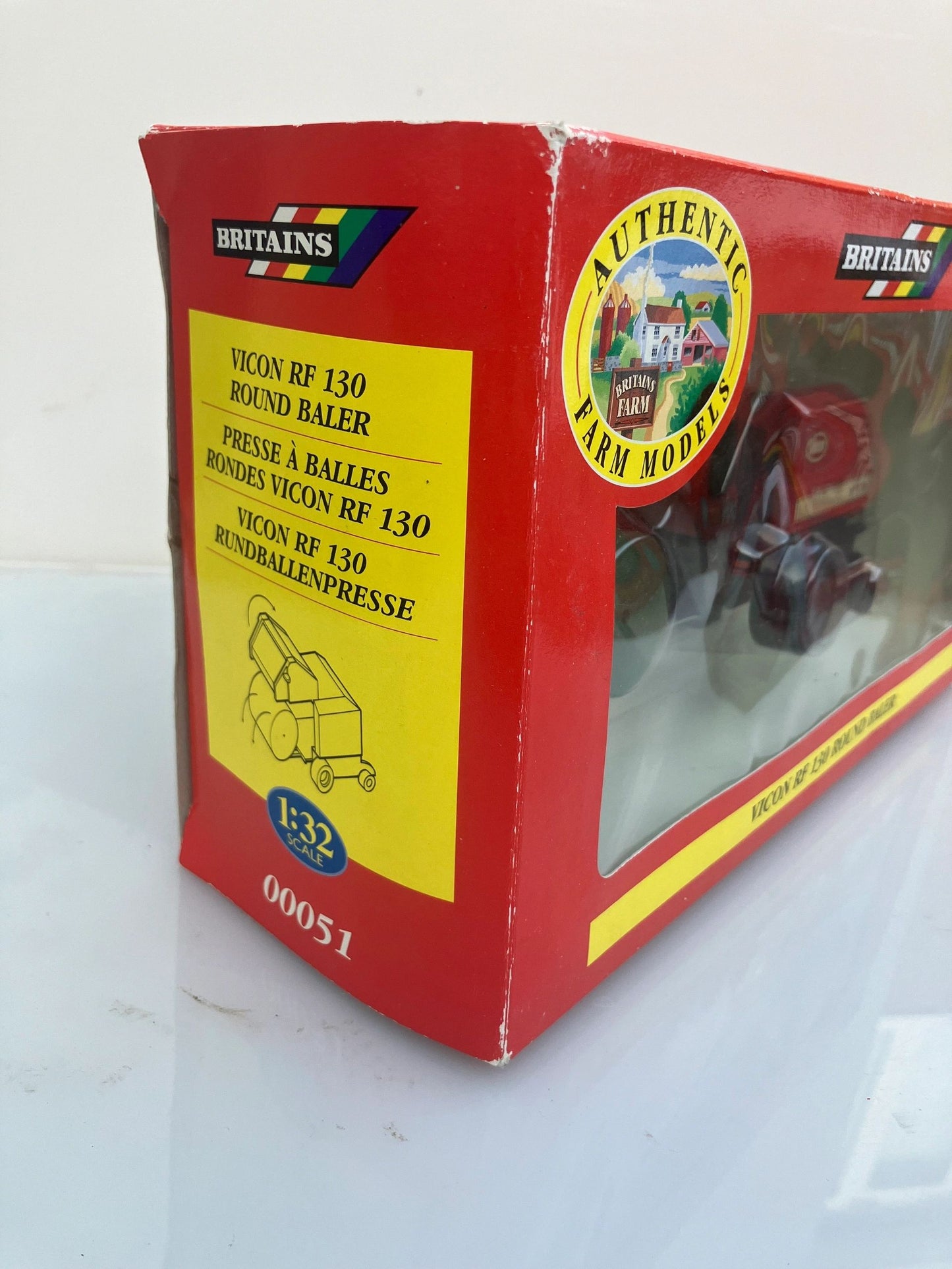 00051 Vintage Britains Vicon Round Baler 1:32 scale Image 3