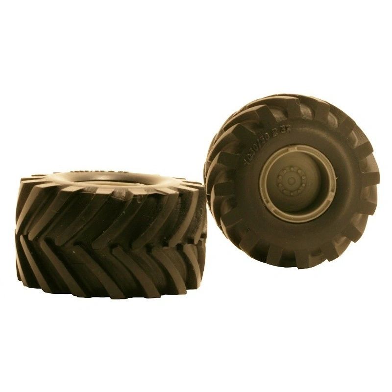 04218 pair of low pressure wheels 1050 50 R32 Artisan32 farm machinery 1:32 scale Image 5