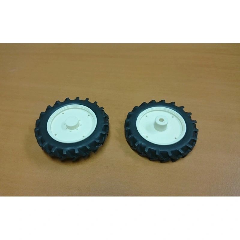 04264MS B pair of White narrow row crop wheels 48mm Artisan32 farm machinery 1:32 scale Image 5