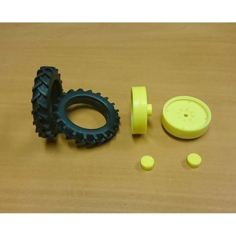 04264MS B pair of Yellow narrow row crop wheels 48mm Artisan32 farm machinery 1:32 scale Image 7