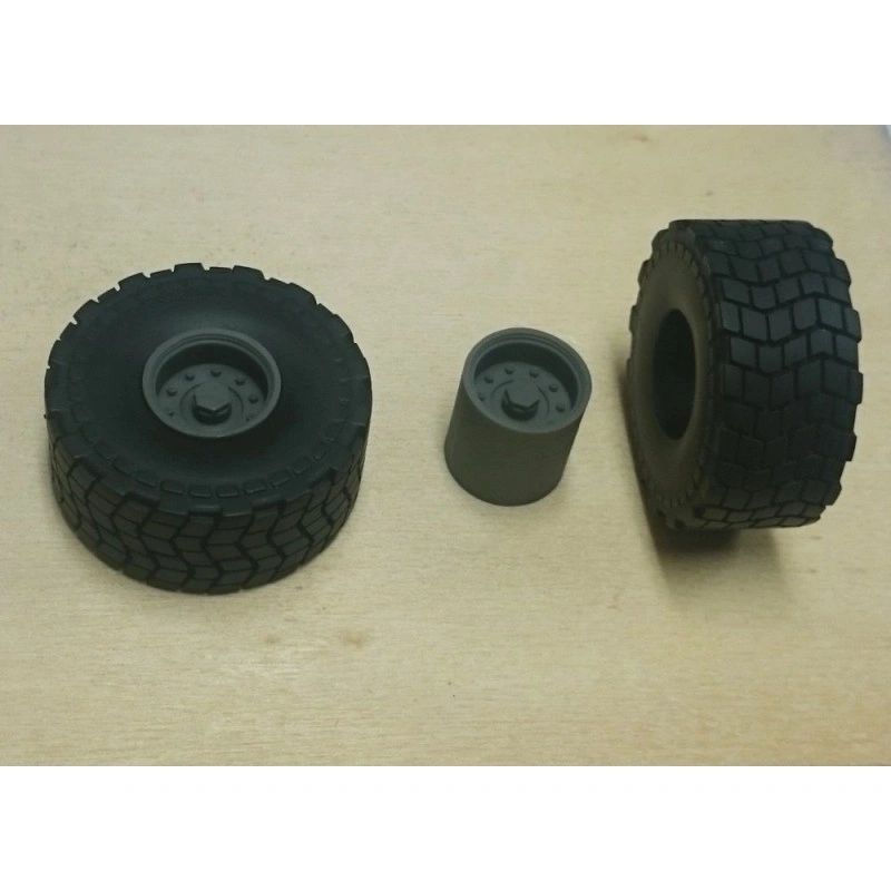04270 Set of 2 Trailer wheels 40 x 18mm Artisan32 farm machinery 1:32 scale Image 9