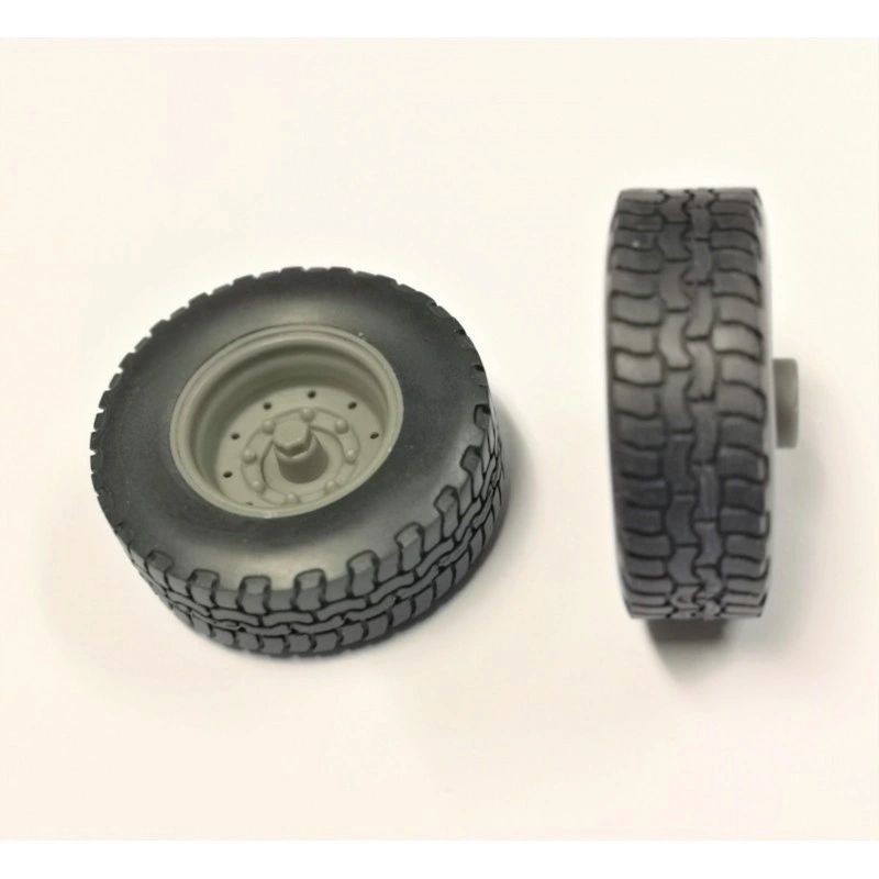 04298 Set of 2 wheels Artisan32 farm machinery 1:32 scale Image 7