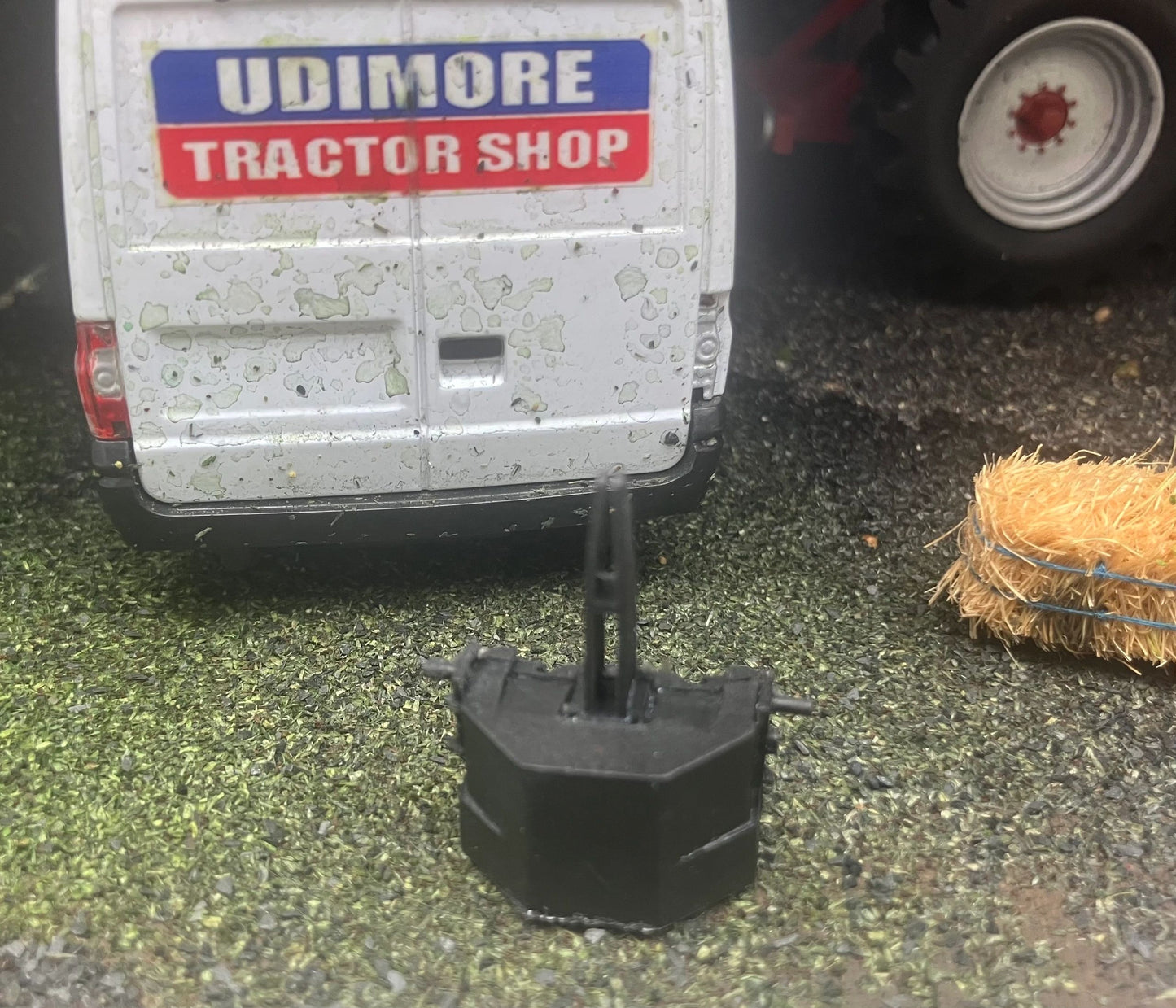 04403 Front Tractor Weight 03 Artisan32 Farm Machinery 1:32 scale Image 3