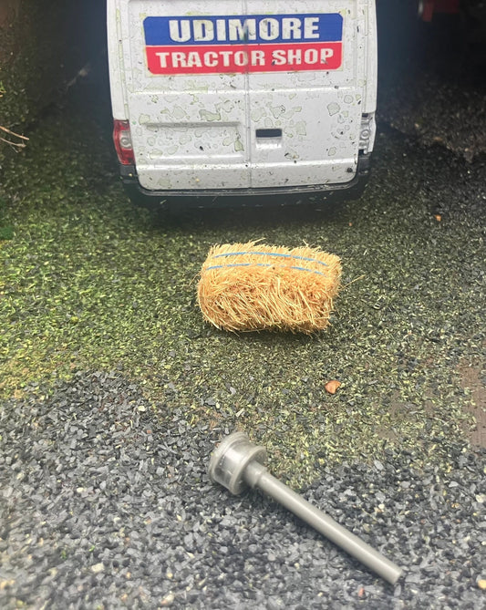 04532 Tractor Air filter Artisan32 farm machinery 1:32 scale Image 2