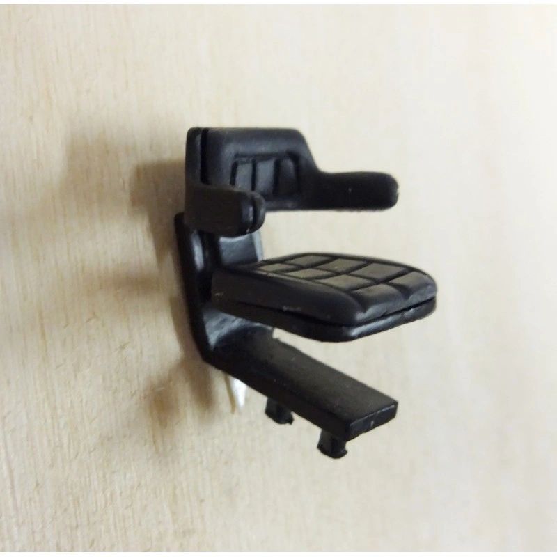 04555 Seat 05 20 mm x 18mm Tractor farm machinery 1:32 scale Artisan32 Image