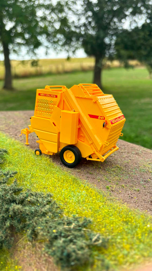 MAP Miniagripassion New Holland 841 Baler Yellow Version Scratch-Built UTS Exclusive – 1:32 Scale – COLLECTION ONLY