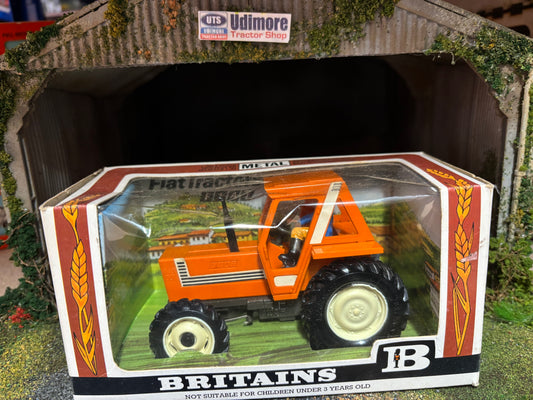 9528 Britains Orange Fiat 880 DT Tractor in original Straw Box obsolete