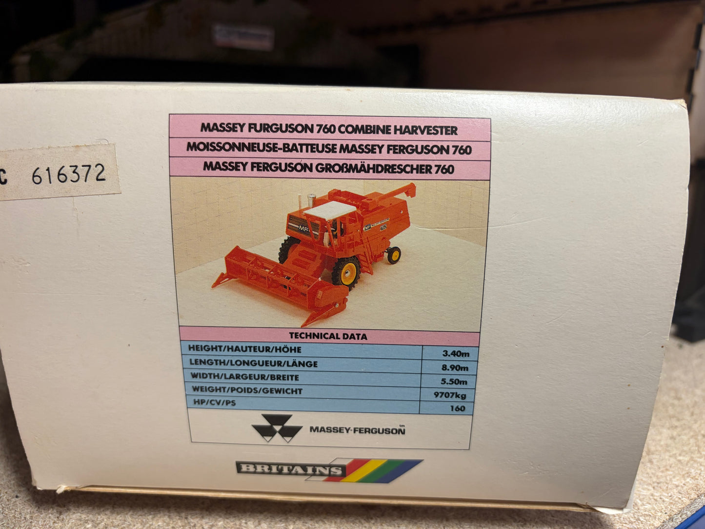 9570 Britains Massey Ferguson Combine Harvester 1:32 Scale Boxed Obsolete
