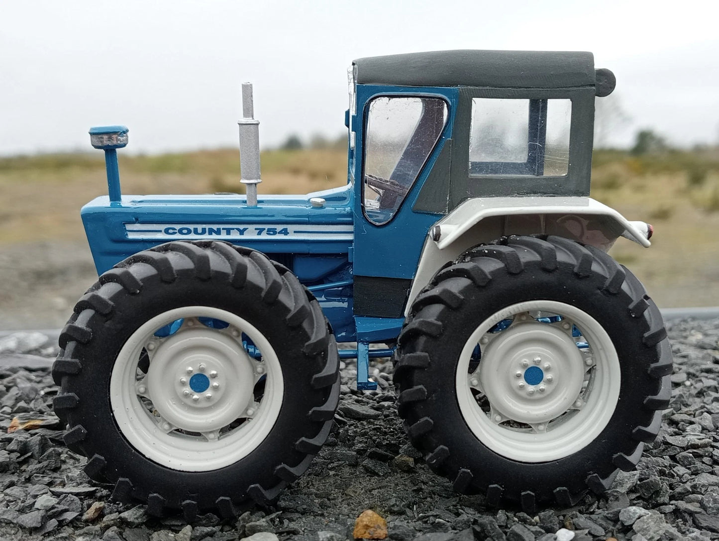 TAB MODELS Ford County 754 Super Four LAMBOURN CAB Tractor 1:32 scale Scratch Built