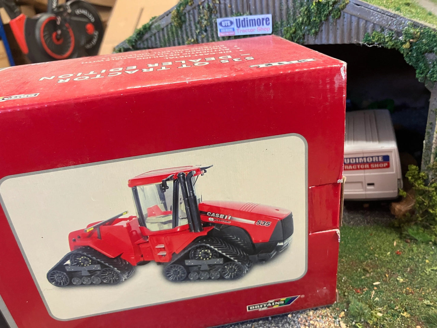 14540 Britains CASE 535 QT Quadtrac 2007 model Tractor 1:32 scale DEALER EDITION ERTL Image 4