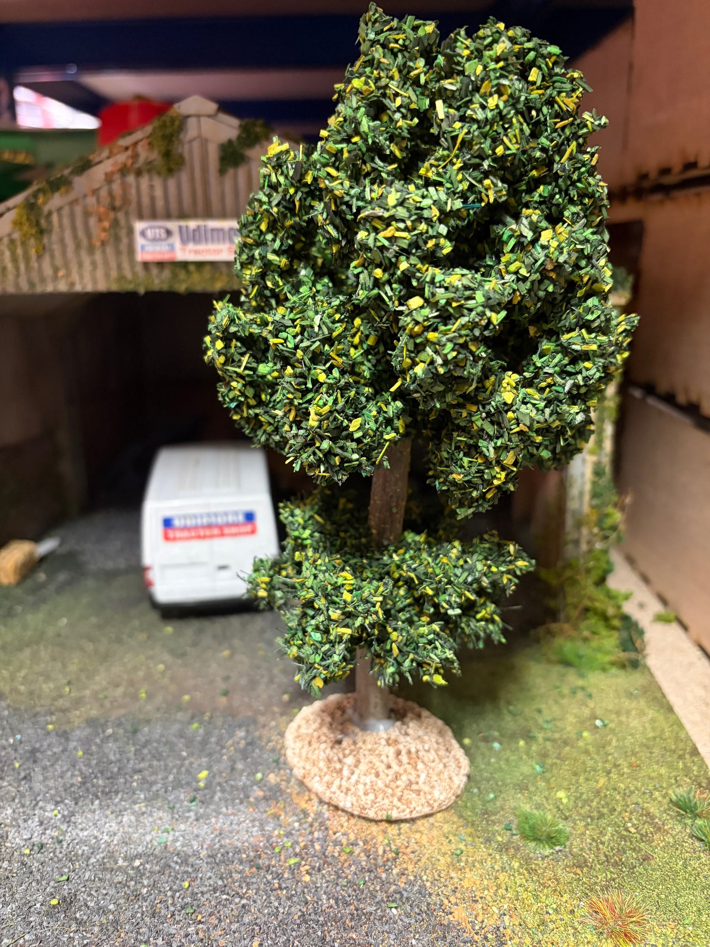 05635 Hand Made Elm Tree 18cm Artisan32 1:32 scale diorama