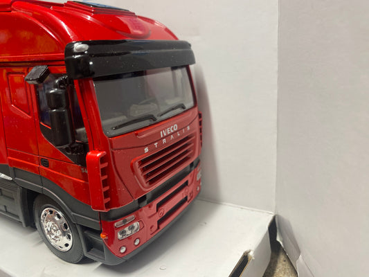 Fast Lane Toys R Us Iveco Stralis 540 Truck Transporter 1:32 scale boxed OBSOLETE 1998