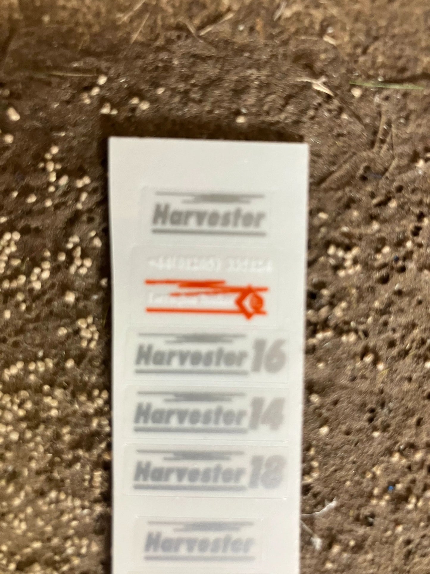 1:32 scale High quality vinyl pack 10 x sticker set Larrington Trailers harvester 14 16 18 farm machinery decals 1:32 scale Image 2