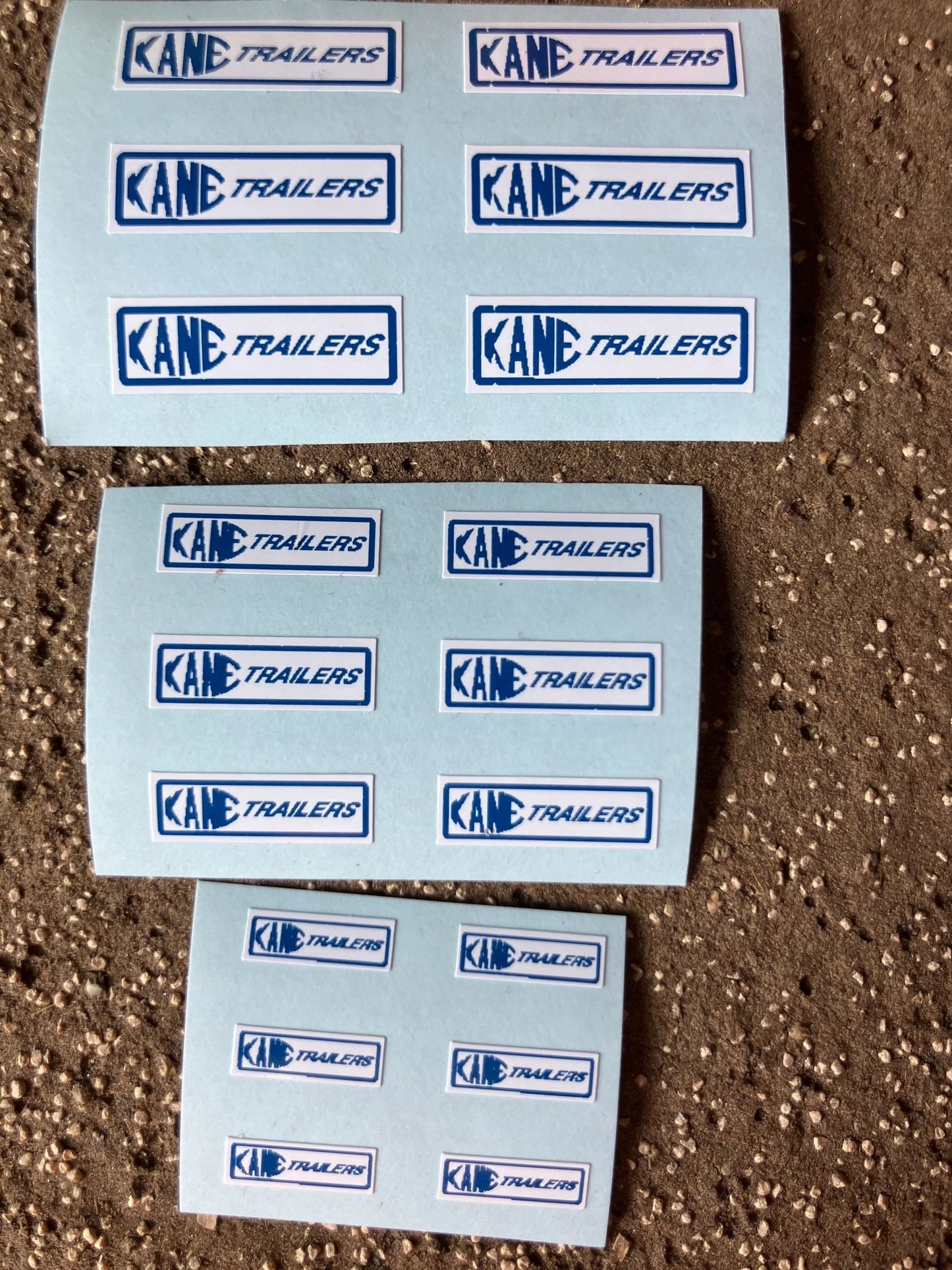 1:32 scale High quality vinyl pack 18 x sticker set Kane Trailers farm machinery decals Image