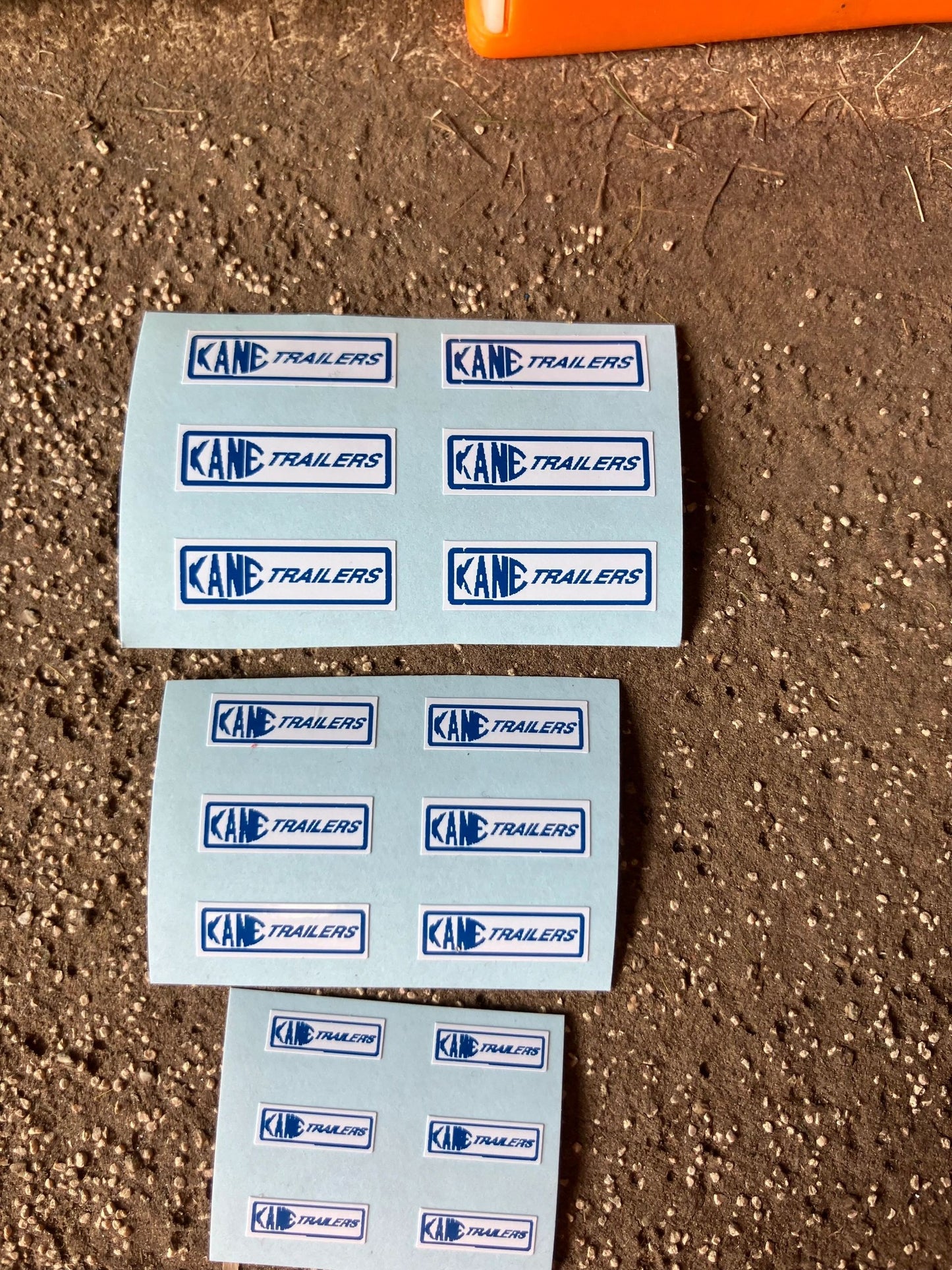 1:32 scale High quality vinyl pack 18 x sticker set Kane Trailers farm machinery decals Image 4