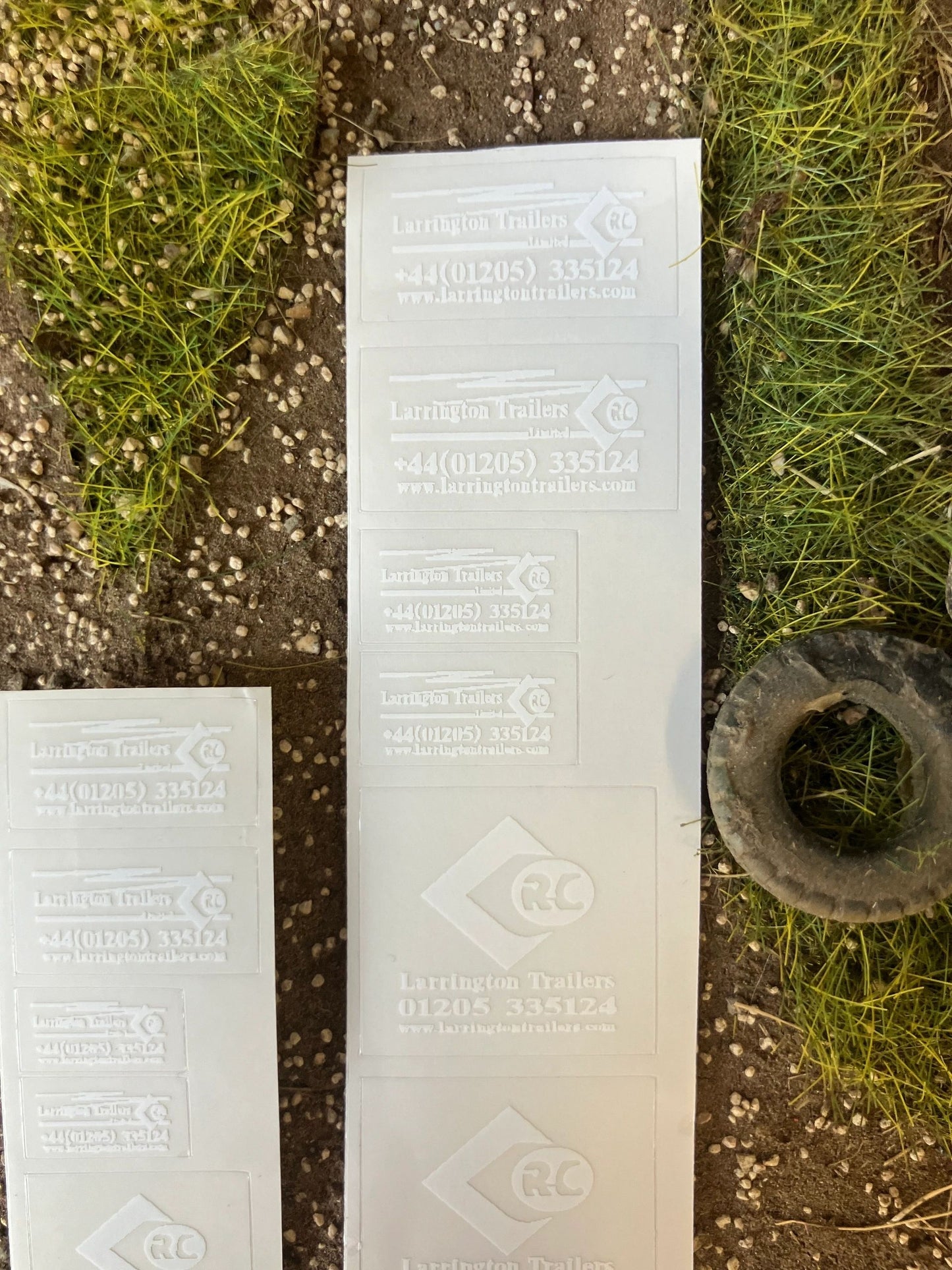 1:32 scale High quality vinyl pack 24 x white sticker set Larrington Trailers root king RC farm machinery decals 1:32 scale Image 3