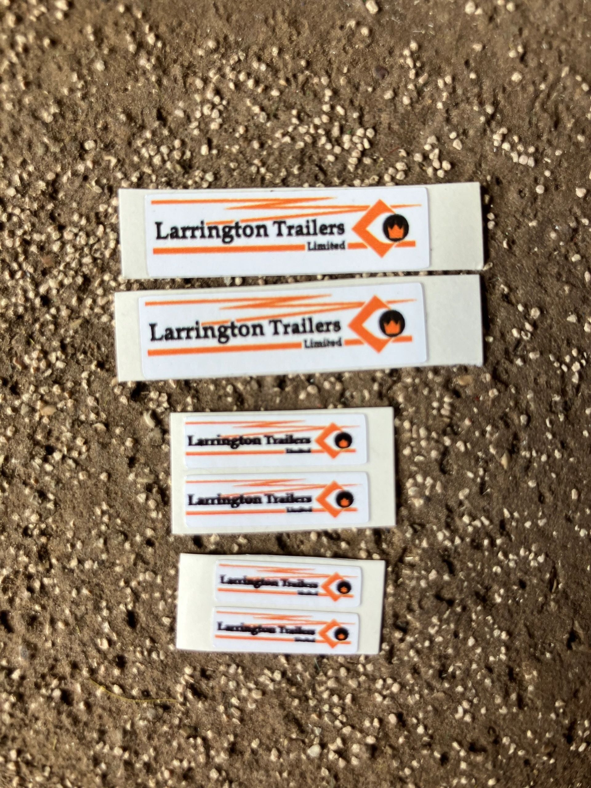1:32 scale High quality vinyl pack 6 x sticker set Larrington Trailers farm machinery decals Image 2