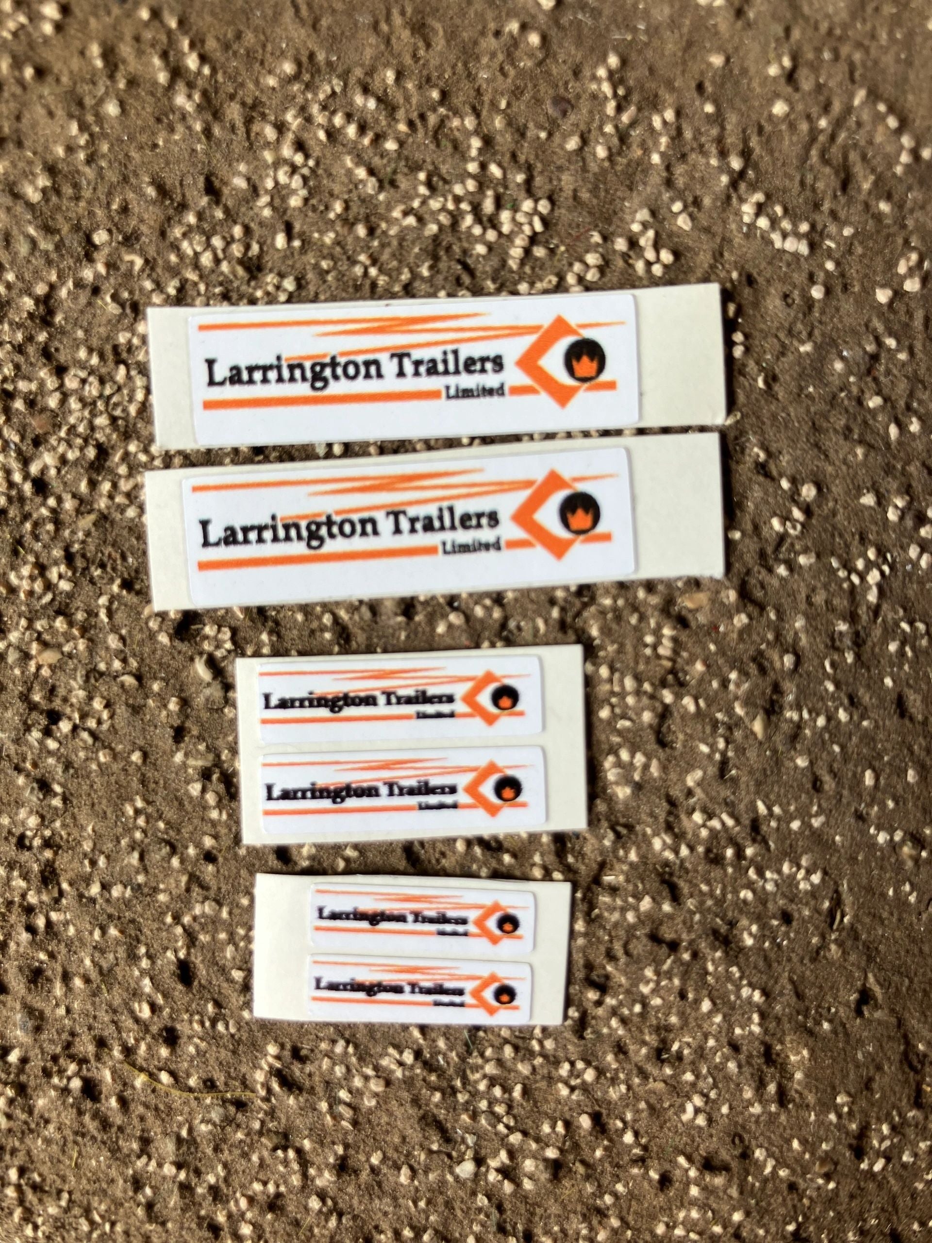 1:32 scale High quality vinyl pack 6 x sticker set Larrington Trailers farm machinery decals Image 5