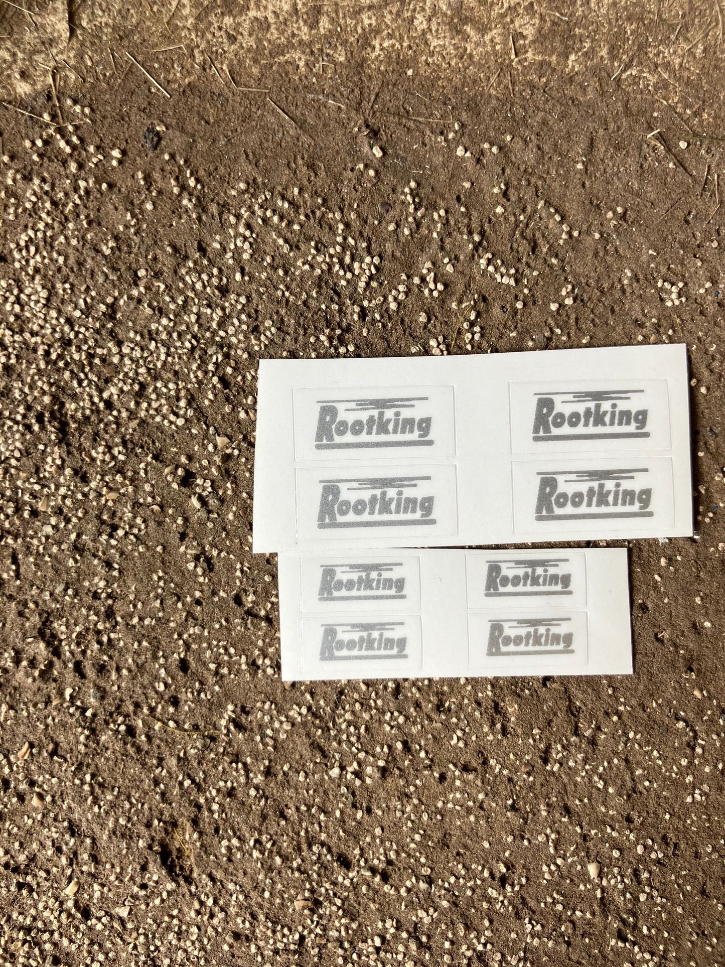 1:32 scale High quality vinyl pack 8 x sticker set Larrington Rootking Trailers farm machinery decals Image