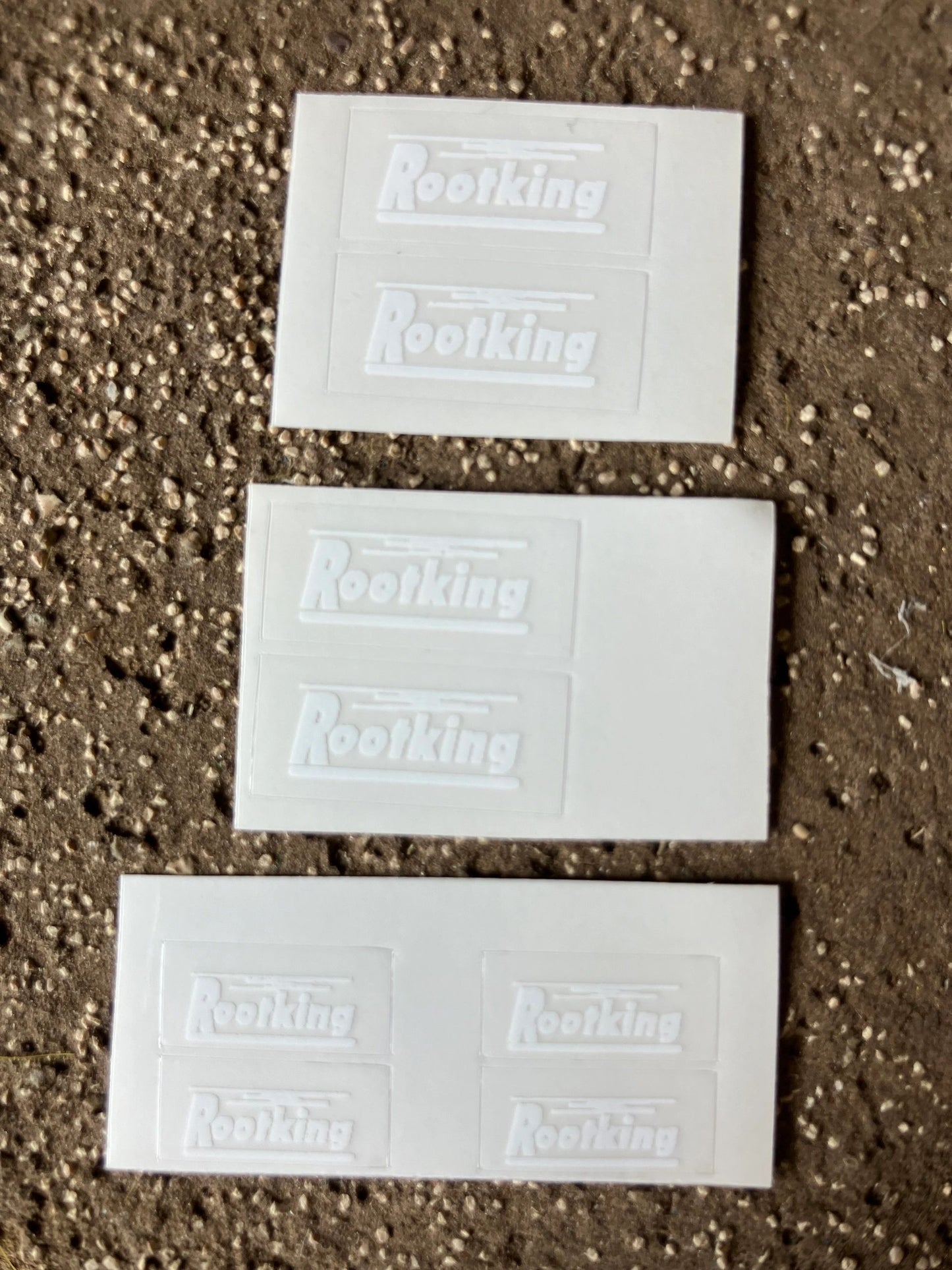 1:32 scale High quality vinyl pack 8 x white sticker set Larrington Rootking Trailers farm machinery decals Image
