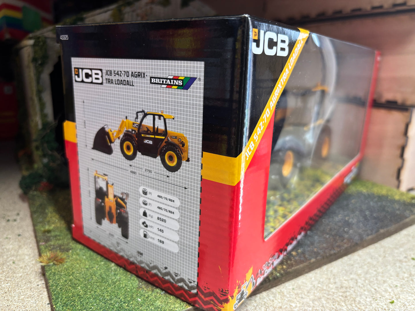 Britains JCB 542.70 Agrixtra Loadall 1:32 scale New BOXED 43325