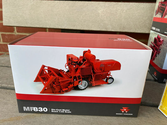 2880 Universal Hobbies Massey Ferguson 830 Combine Harvester 1:32 BOXED Image 2