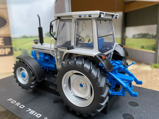 2882 Ford Jubilee 7810 Tractor 1:32 scale Farm Universal Hobbies NEW BOXED Image 2