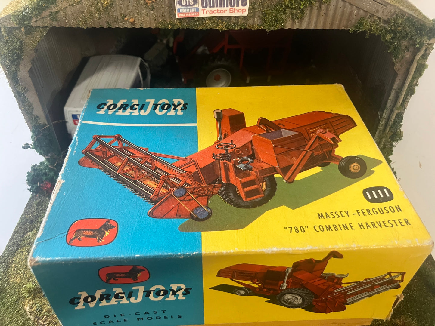 Corgi 1111 Massey Ferguson 780 Combine Harvester boxed