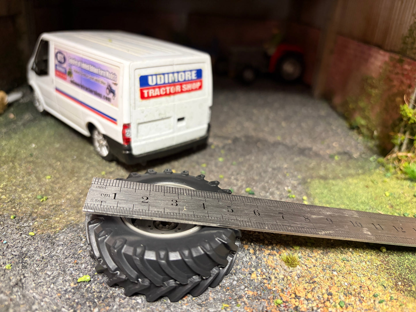 04260 pair of Tractor Rear wheels 56mm x 18mm Artisan32 farm machinery 1:32 scale