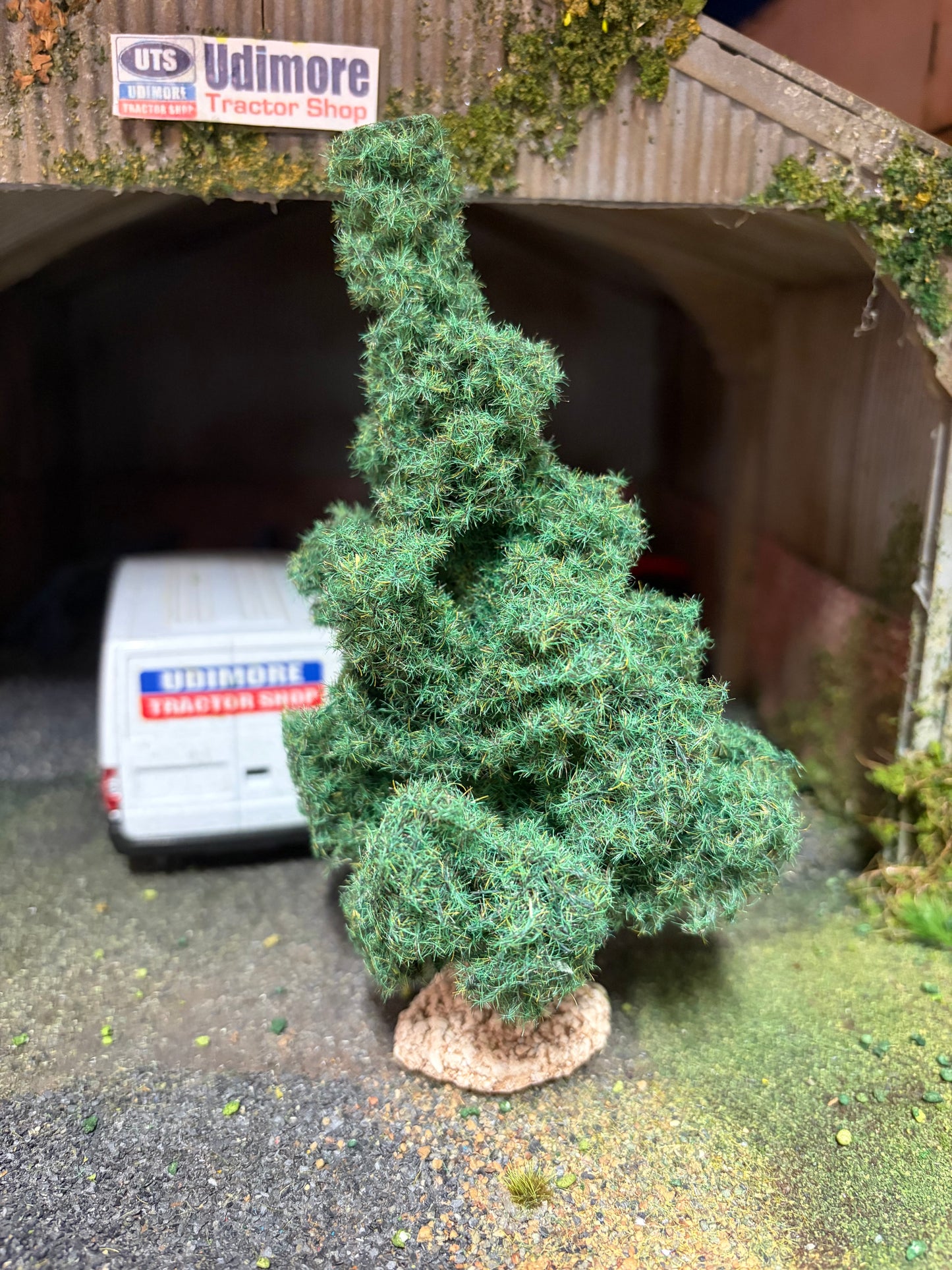 05610 Larch Conifer Hand Made Tree 12cm Artisan32 1:32 scale diorama