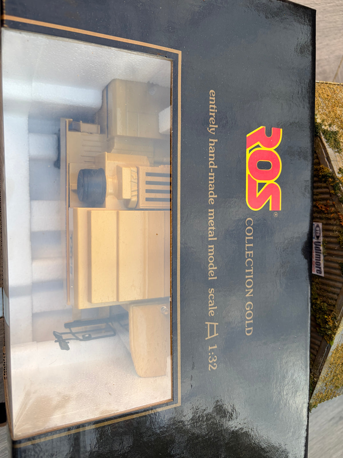 ROS New Holland TX66 Combine Harvester Collection Gold 1:32 – Boxed Obsolete