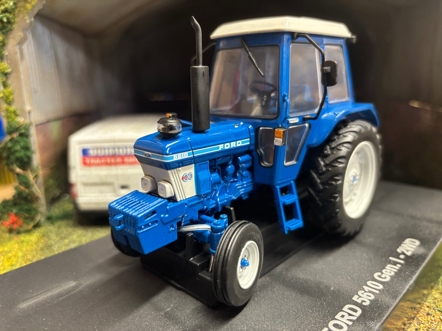 6442 Ford 5610 Gen 1 2wd Tractor 1:32 scale Farm Universal Hobbies NEW BOXED Limited Edition