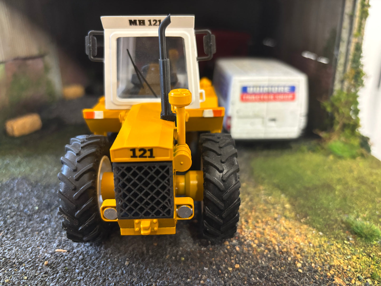 MH 121 Series III 3 Tractor Conversion White wheels 2025 version 1:32 scale