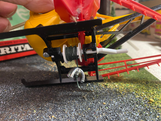 9511 Vintage Britains Hughes ICI Helicopter Crop Sprayer 1:32 scale obsolete