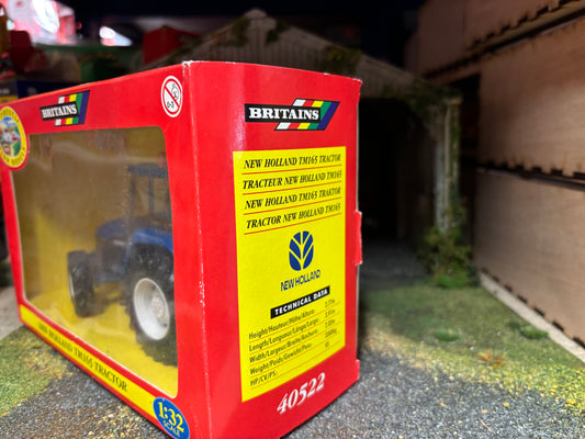 40522 Britains New Holland TM165 Tractor in original Box obsolete VINTAGE