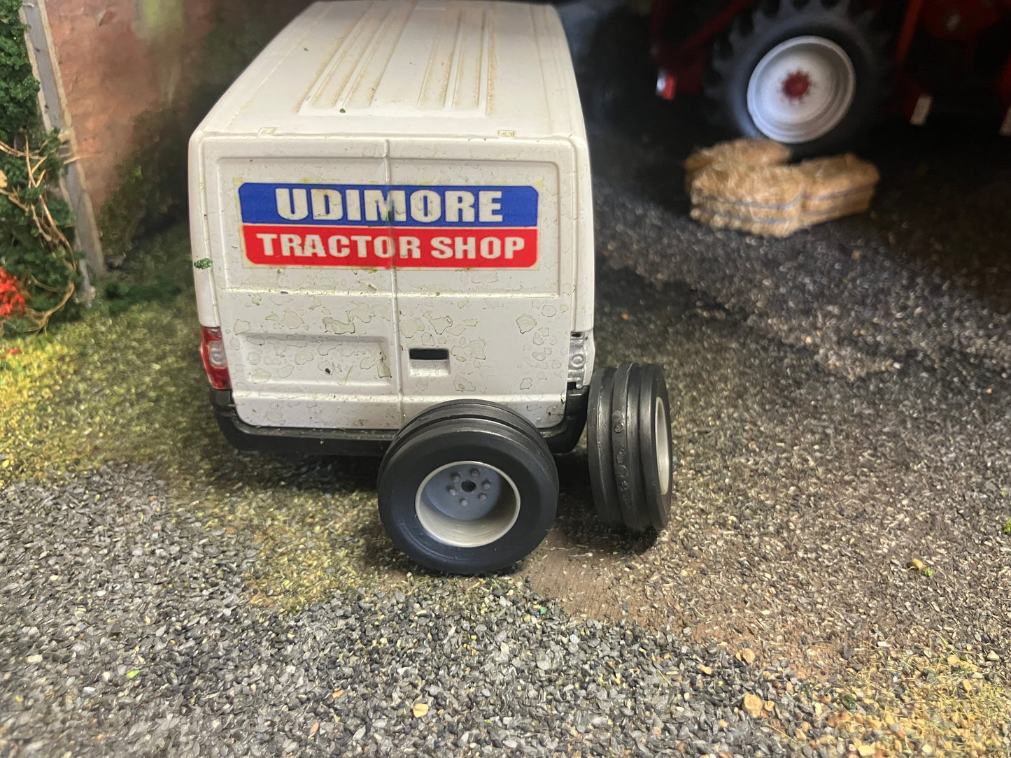 04223 Set of 2 Front wheels 2wd Artisan32 farm machinery 1:32 scale