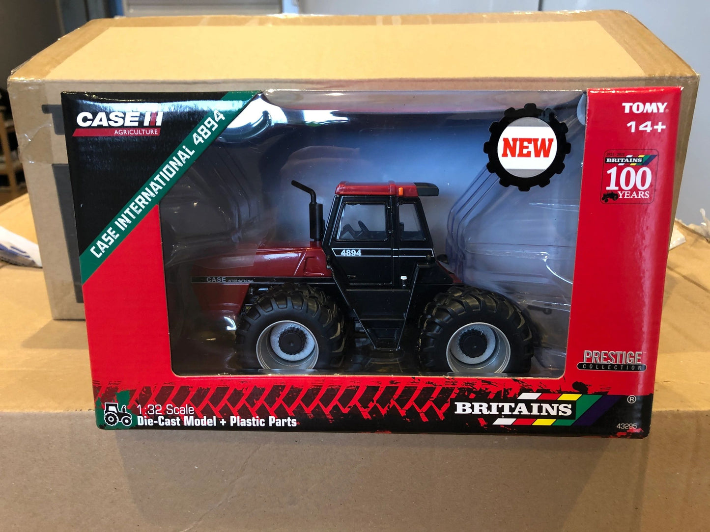 43295 Britains Prestige CASE IH 4894 Tractor 1:32 scale Image