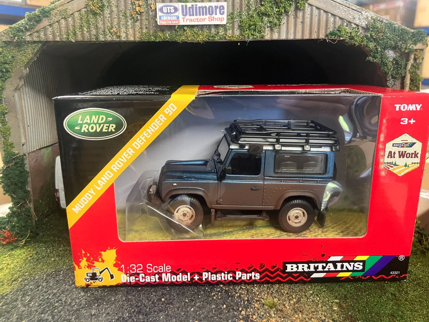 43321 Britains Muddy Land Rover 1:32 BOXED Image