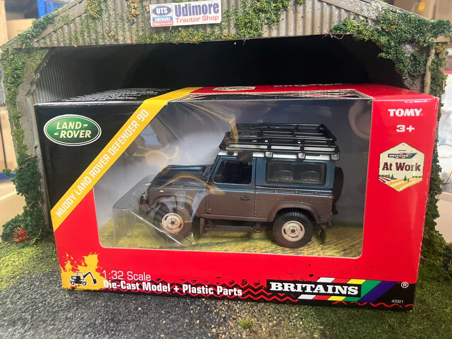 43321 Britains Muddy Land Rover 1:32 BOXED Image 2