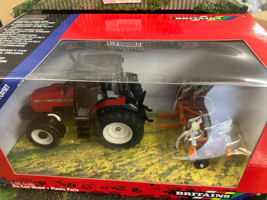 43335 Britains Massey Ferguson 6290 Tractor an orange Cultivator Heritage Playset 1:32 BOXED Image 2