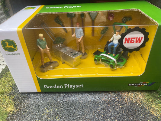 43386 Britains John Deere Garden Playset 1:32 BOXED Image 2