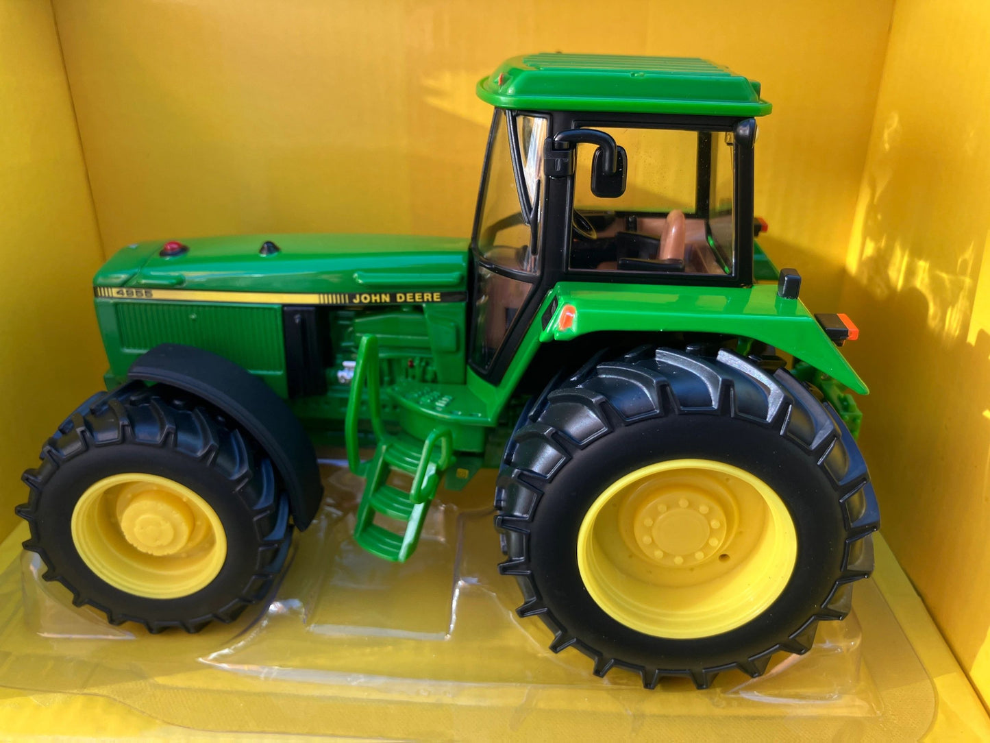43407 Britains John Deere 4955 Tractor 1:32 BOXED Image 5