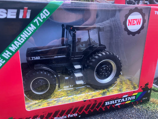 43416BL Britains Black CASE Magnum 7140 Tractor 1:32 scale New Limited Edition Image 2