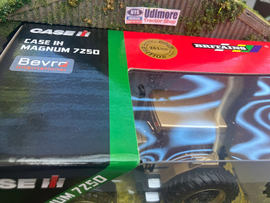 43417G Britains GOLD CASE Magnum 7250 Tractor 1:32 scale New Limited Edition Image 2