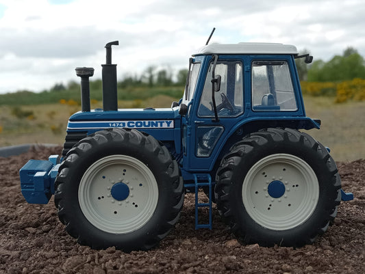 TAB MODELS Ford County 1474 Shortnose Tractor 1:32 scale UH Due 12th May