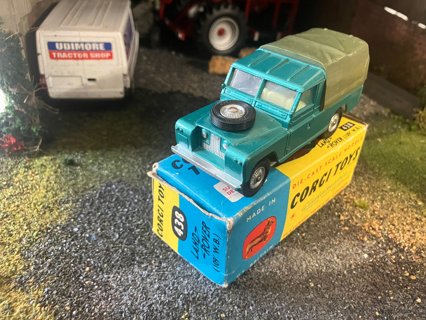 Corgi 438 Land Rover boxed