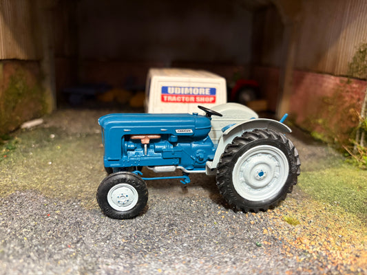 Vintage Britains 9525 Fordson New Performance Major Tractor Restored 1:32 Scale – 1965