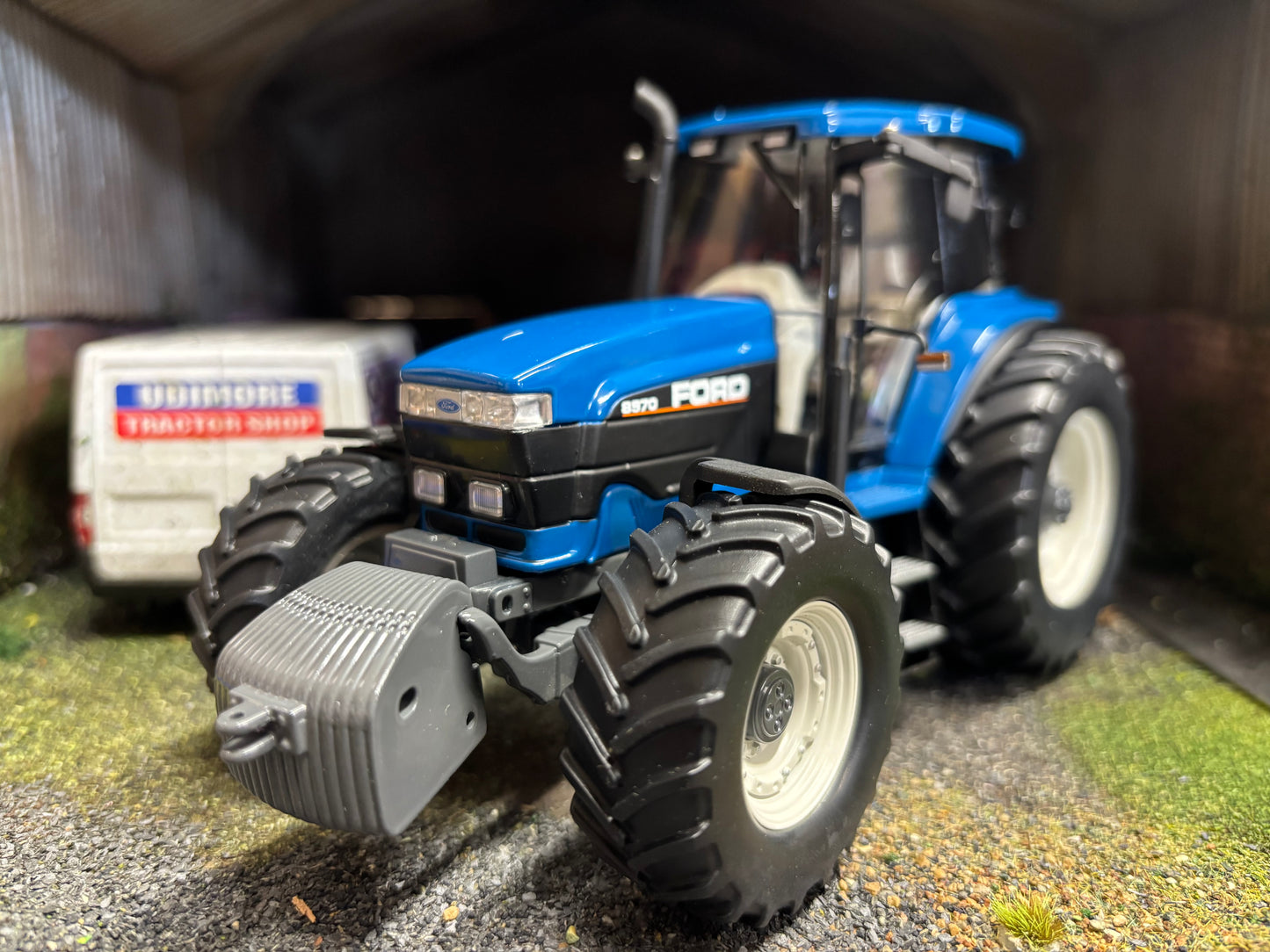 Ford 8970 tractor 1:32 scale BOXED Limited Edition Imber ROS