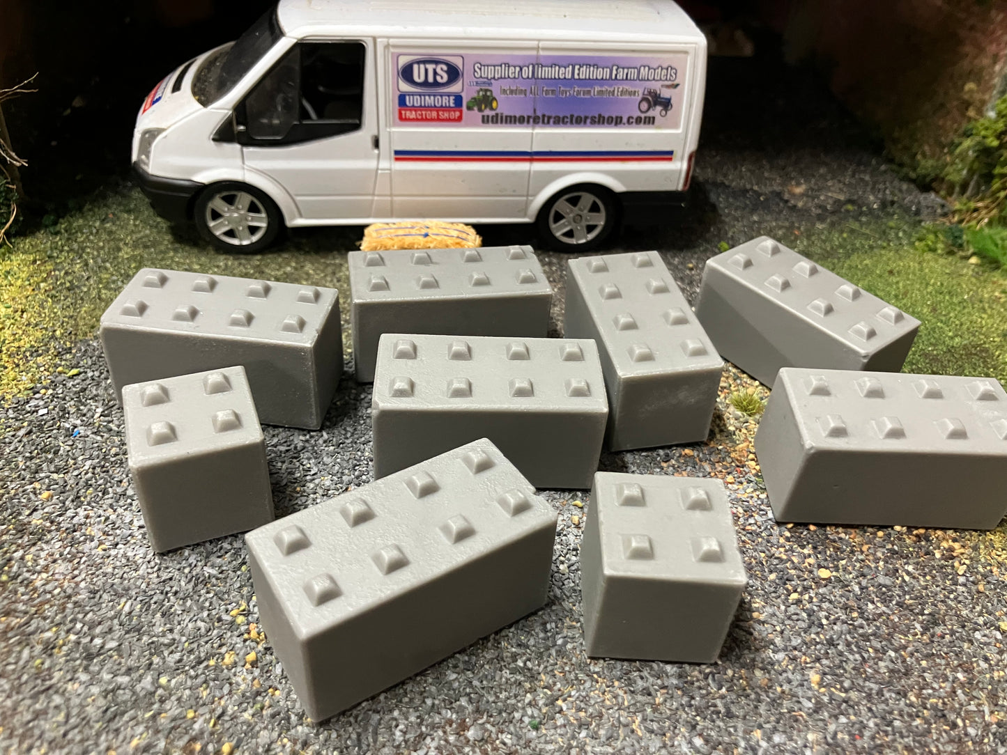 04828-9 9 Stackable Concrete Blocks Artisan32 farm machinery 1:32 scale Wall Diorama