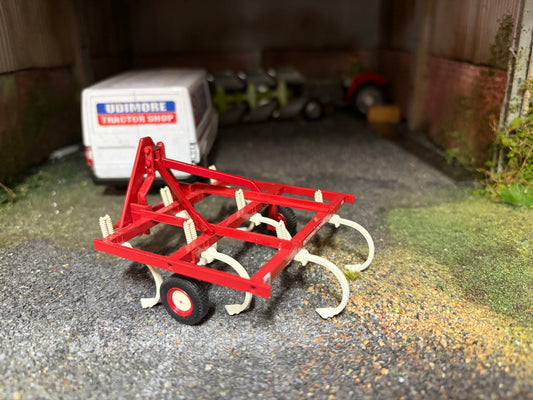 Replicagri International IH Chisel 55 Cultivator REP111 1:32 Scale
